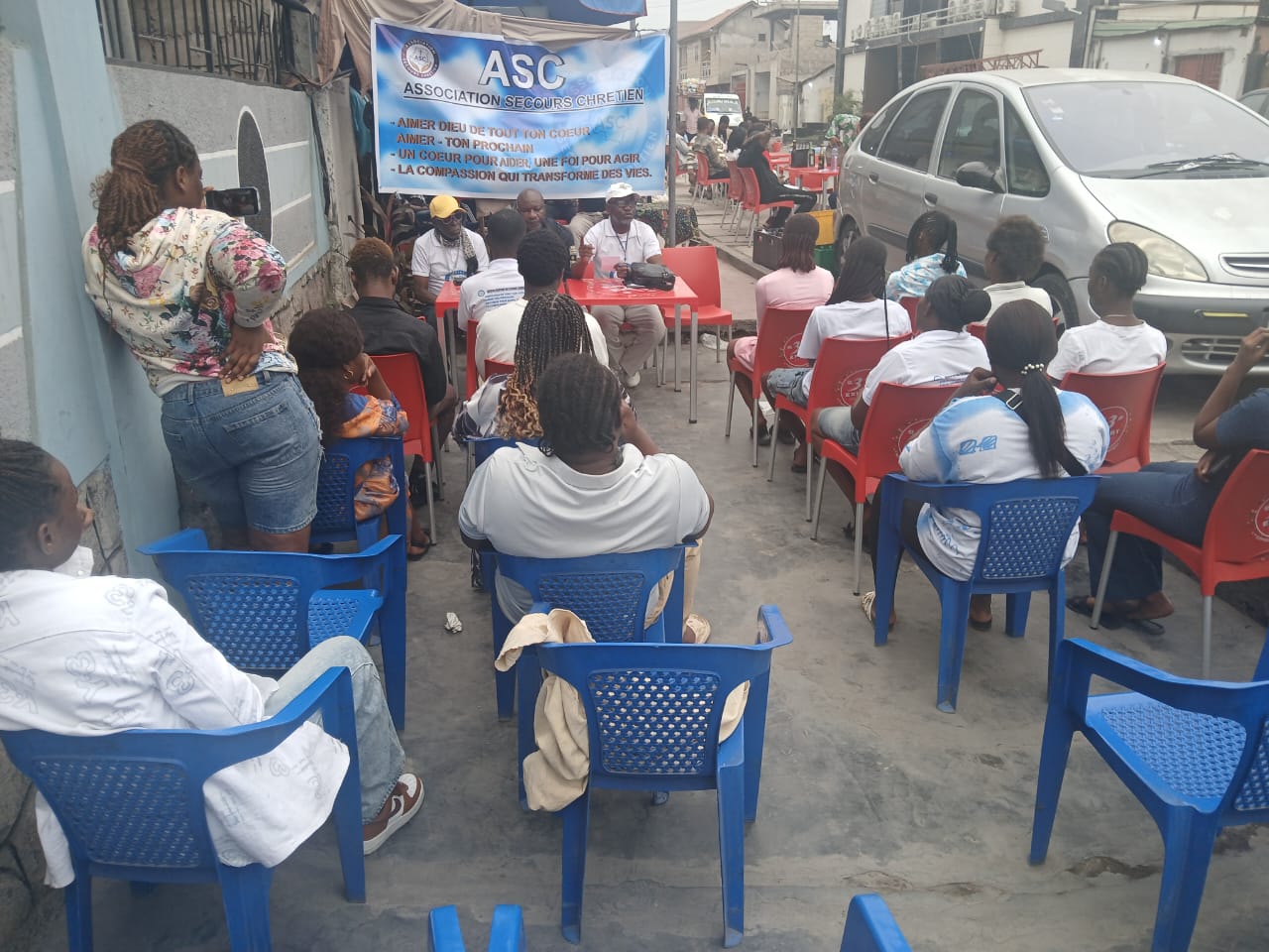 Descente de l’Association Secours Chrétien à Kasa-Vubu — réunion avec les jeunes, photo 29